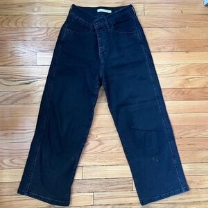 Levi’s Mile High Wide Leg Crop jeans